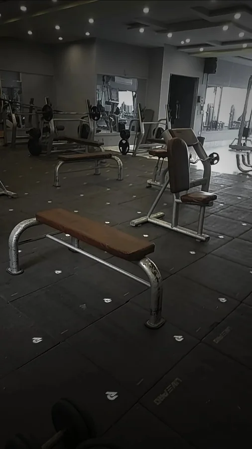 Refuel training floor with weight benches and strength equipment